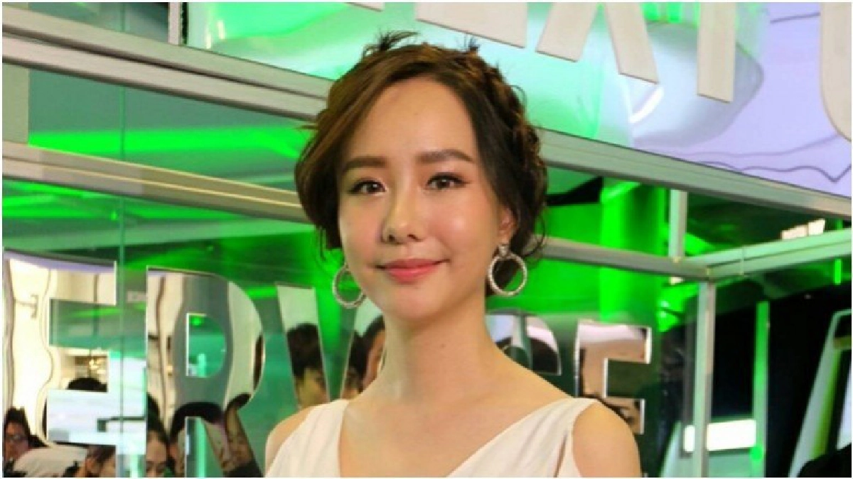 'เต้ย' ยิ้ม 'อเล็กซ์' แซวโสดแล้วสวยขึ้น 'เต้ย' ยิ้ม 'อเล็กซ์' แซวโสดแล้วสวยขึ้น