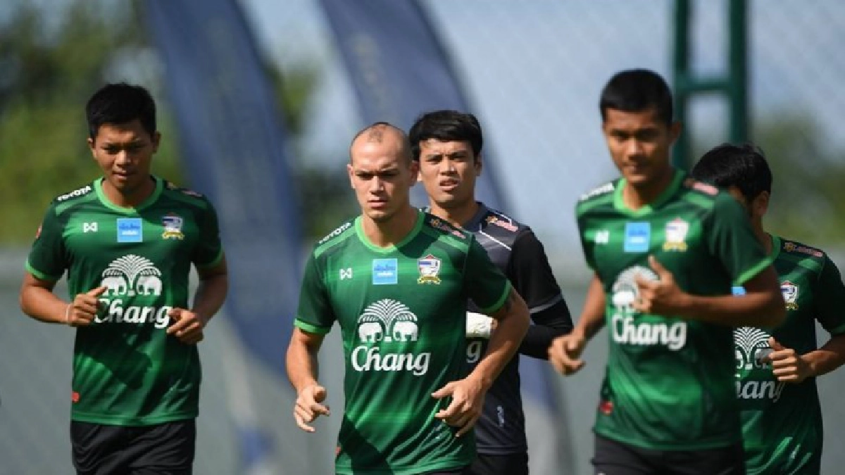 "ทัพช้างศึก"ลงซ้อมต่อเนื่องหวังเรียกความฟิต "ทัพช้างศึก"ลงซ้อมต่อเนื่องหวังเรียกความฟิต