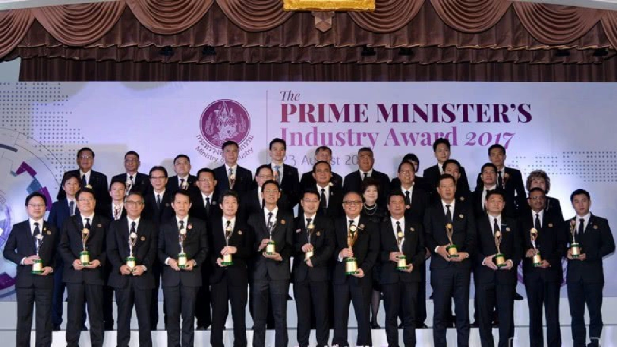 นายกฯมอบรางวัล อุตสาหกรรม 60 ชี้ ศก.ไทยปีนี้ขยายตัว 