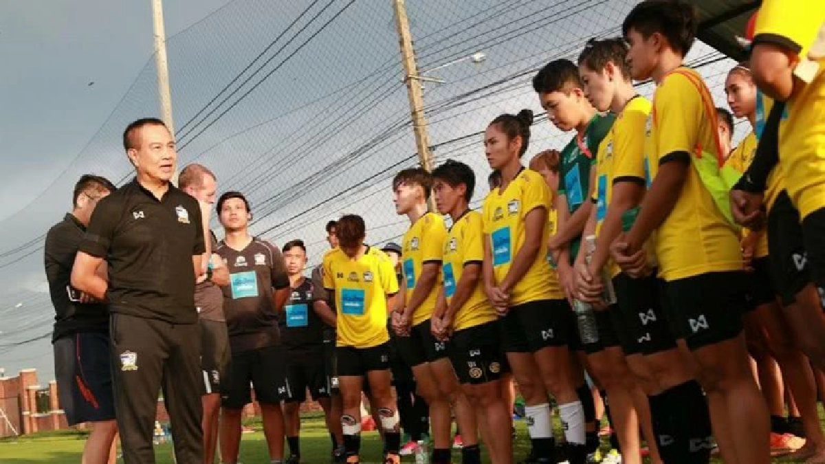 บอลหญิงซีเกมส์นัดสุดท้าย เจ้าภาพ "ไม่แฟร์"