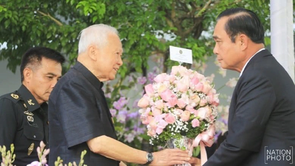"ป๋าเปรม" แนะ "บิ๊กตู่" อย่ากังวลคำวิจารณ์