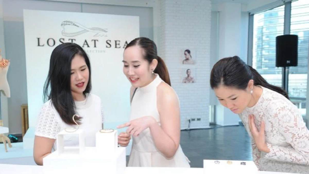 เปลี่ยนปลาหมึกให้เป็นไฟน์จิวเวลรี่