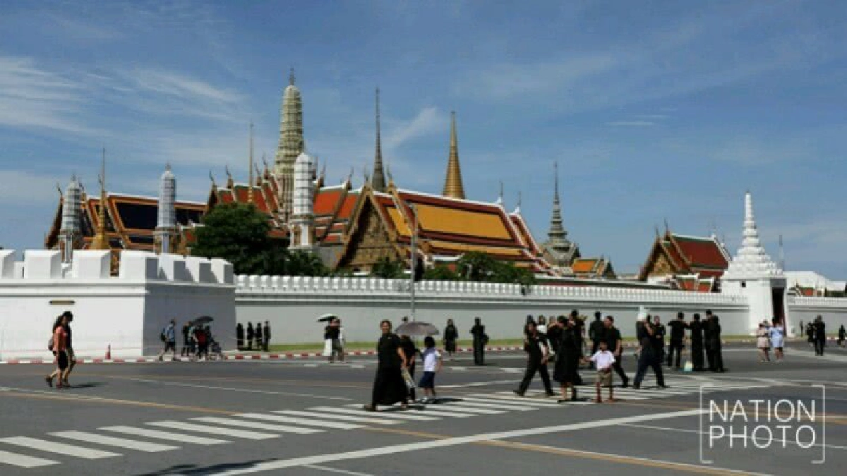 ประชาชนขึ้นกราบพระบรมศพ ร.9 แล้วกว่า 9.6 ล้านคน ประชาชนขึ้นกราบพระบรมศพ ร.9 แล้วกว่า 9.6 ล้านคน