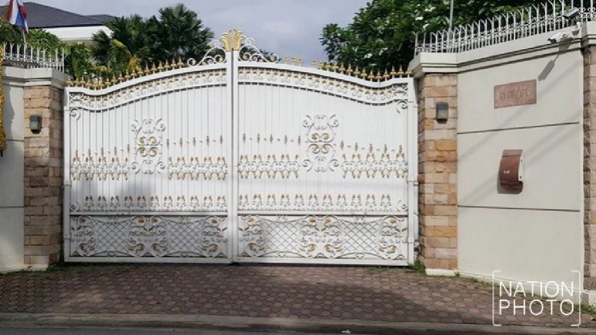 “ยิ่งลักษณ์”ยังไม่ออกจากบ้านไปศาล 