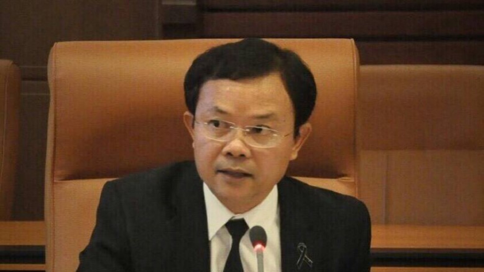  นักวิชาการ ชี้ การเมืองไทยหมดยุค"ชินวัตร"เพื่อไทยแพแตก  