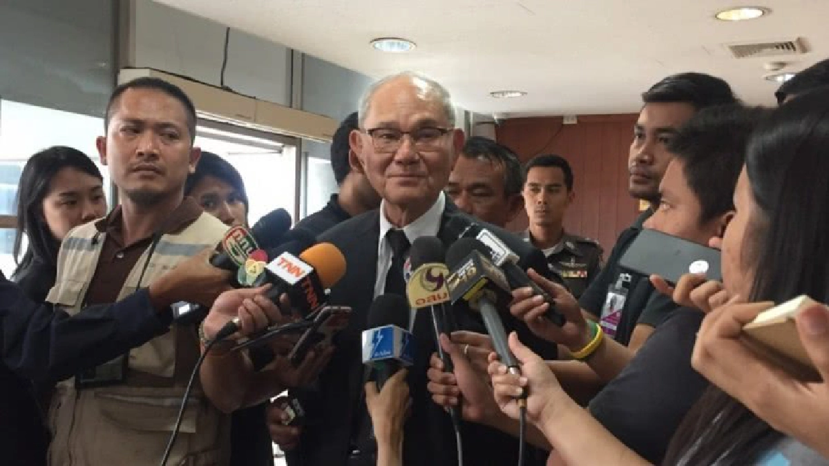 รักตัวเอง อย่าตายแทนคนอื่น "มีชัย" แนะ "บุญทรง" รักตัวเอง อย่าตายแทนคนอื่น "มีชัย" แนะ "บุญทรง"