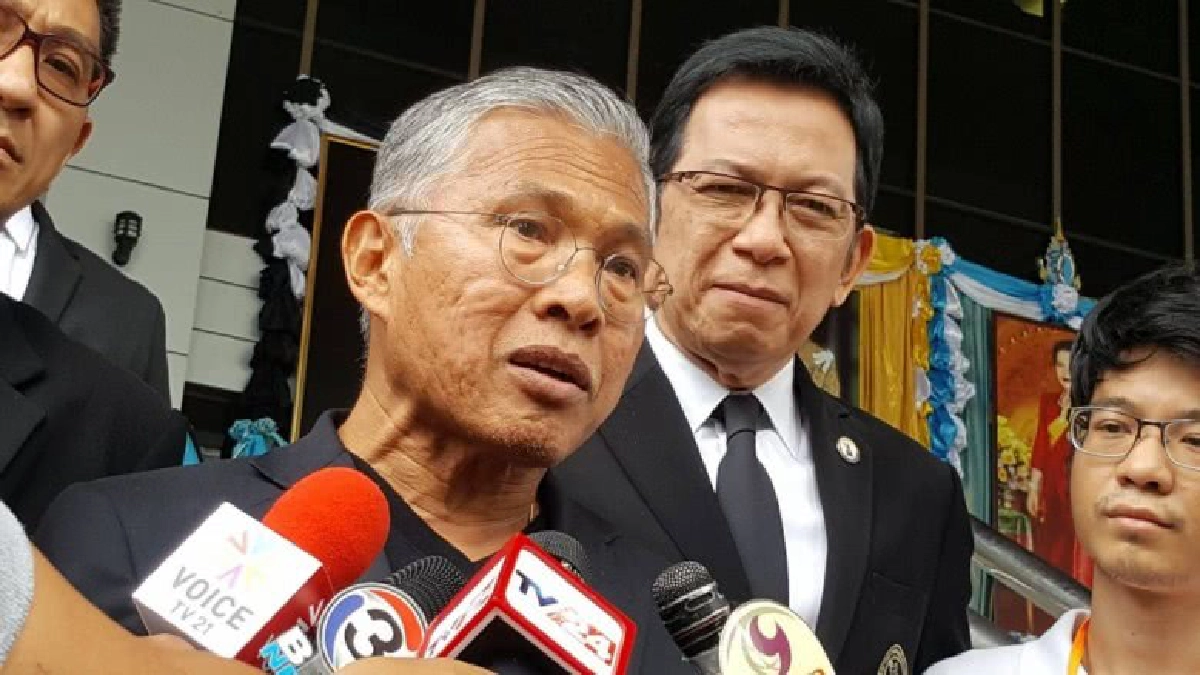 วัฒนา" เดินหน้าค้าน ปอท. ขอฝากขังคดี พ.ร.บ.คอมพ์ วัฒนา" เดินหน้าค้าน ปอท. ขอฝากขังคดี พ.ร.บ.คอมพ์