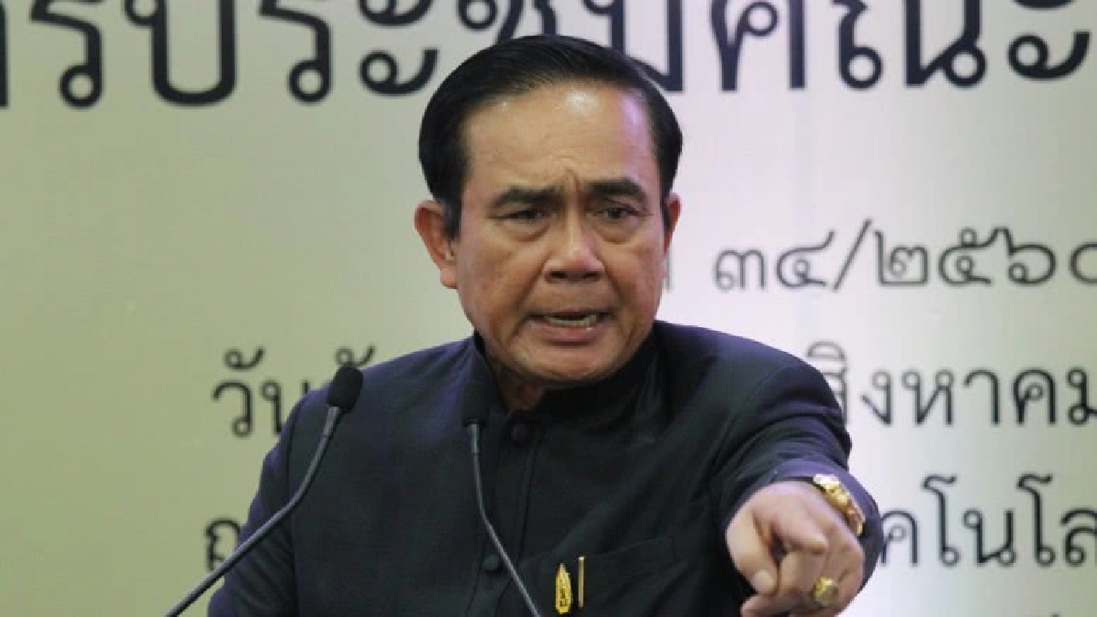 "บิ๊กตู่" ยัน คสช. ไม่ได้ช่วยพา "ยิ่งลักษณ์" หนี 