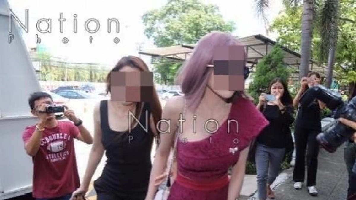 2 สาวไลฟ์สดอนาจารเข้ามอบตัว โดน 3 ข้อหาหนัก 2 สาวไลฟ์สดอนาจารเข้ามอบตัว โดน 3 ข้อหาหนัก