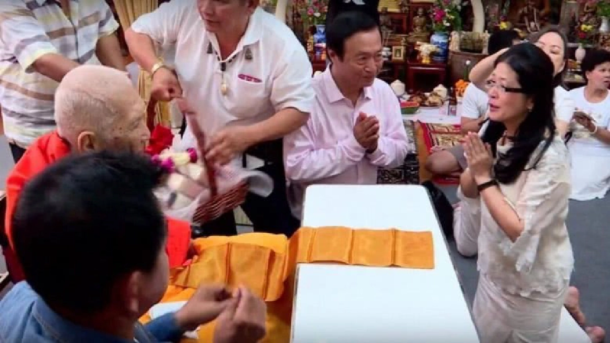 "หญิงหน่อย"  ฉุนทีมโฆษกแจ้งหมายนักข่าว 