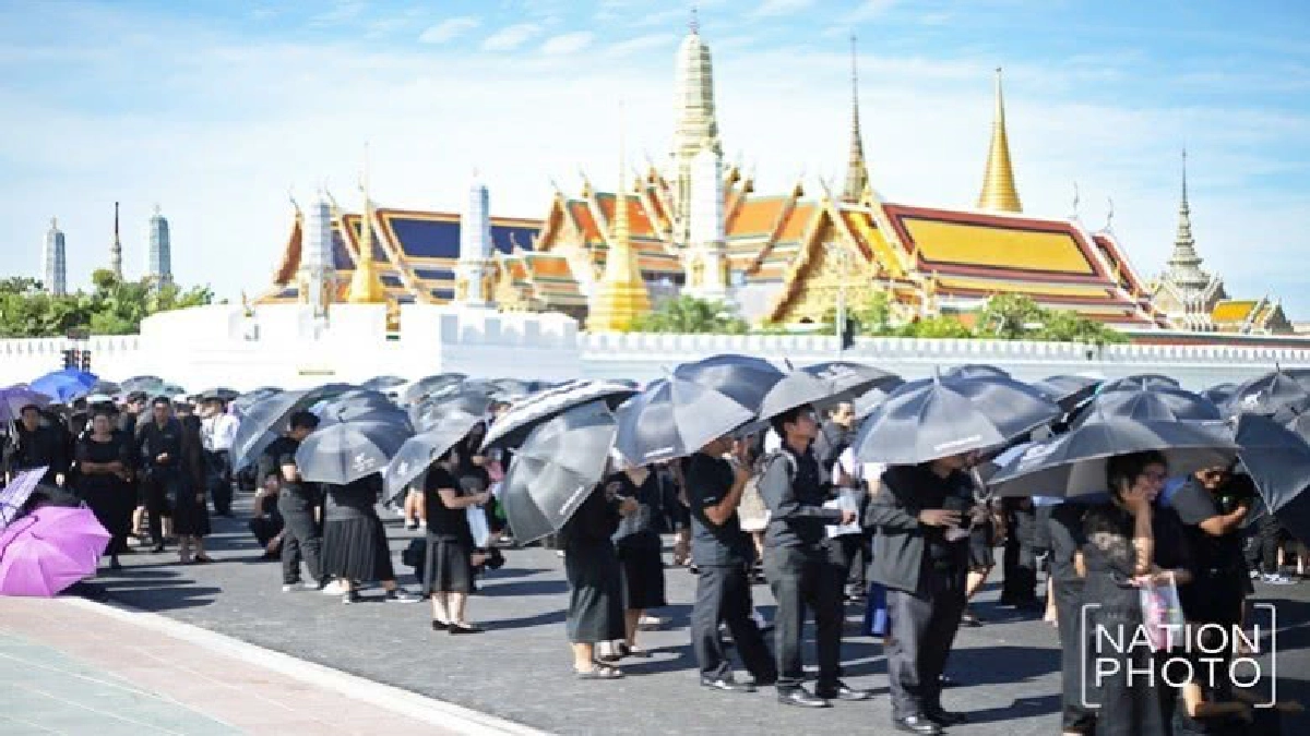 คสช.ย้ำจนท.ปฏิบัติเหมาะสมปชช.สักการะพระบรมศพ