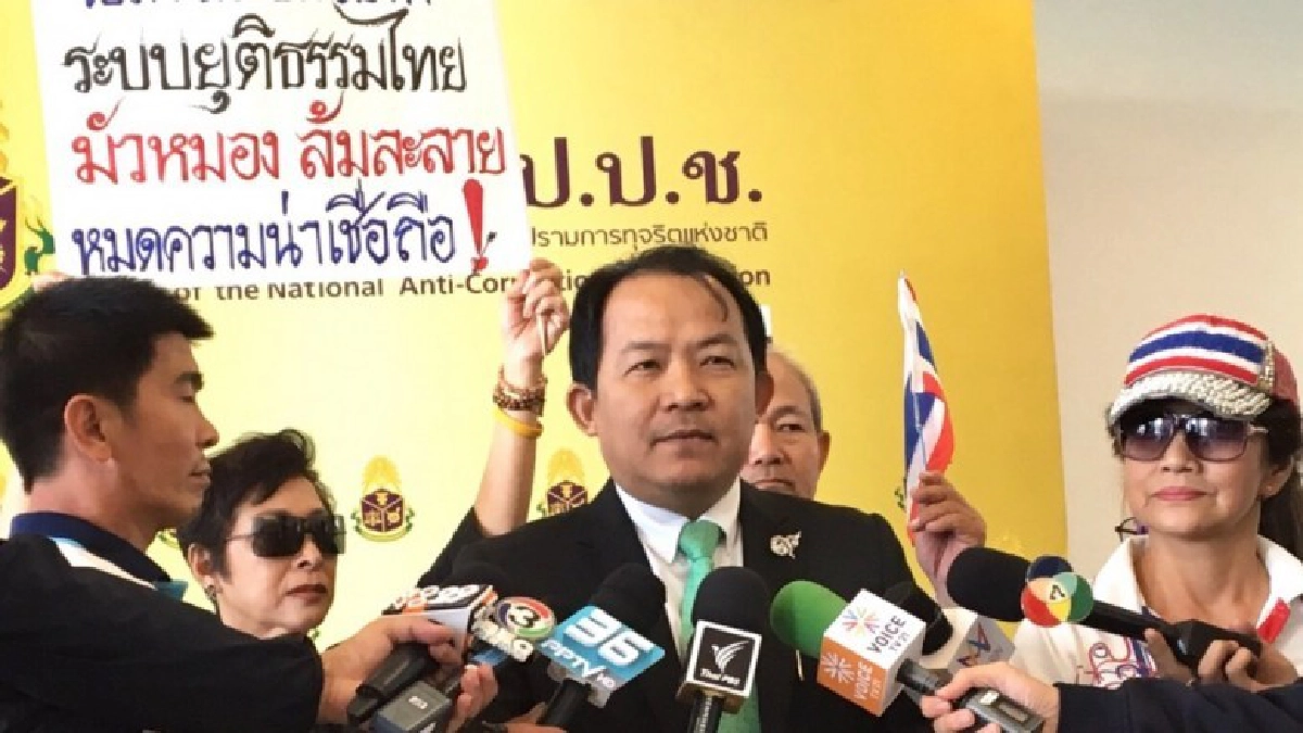 "ศรีสุวรรณ"ร้อง"ป.ป.ช."สอบ"ผบ.ตร.ปล่อย"บอส" ลวยนวล "ศรีสุวรรณ"ร้อง"ป.ป.ช."สอบ"ผบ.ตร.ปล่อย"บอส" ลวยนวล