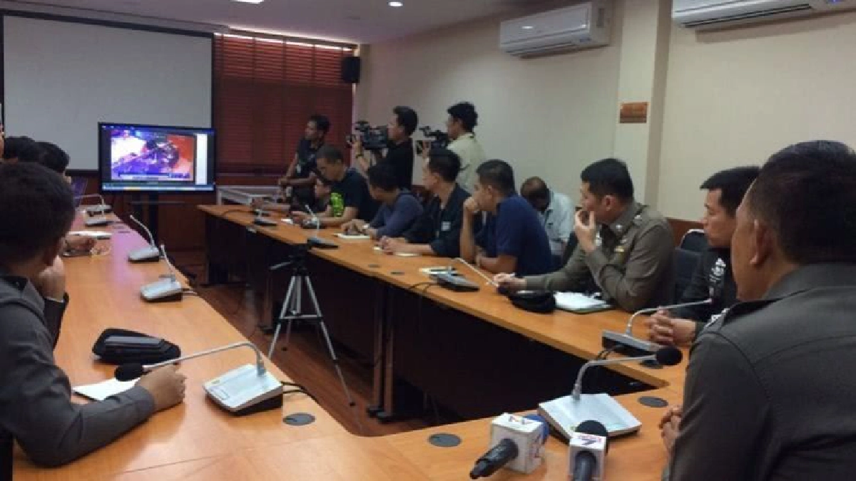 รปภ.คุ้นหน้าคนร้ายชิงทรัพย์แบงก์ธนชาติเตรียมสเกตซ์ภาพ