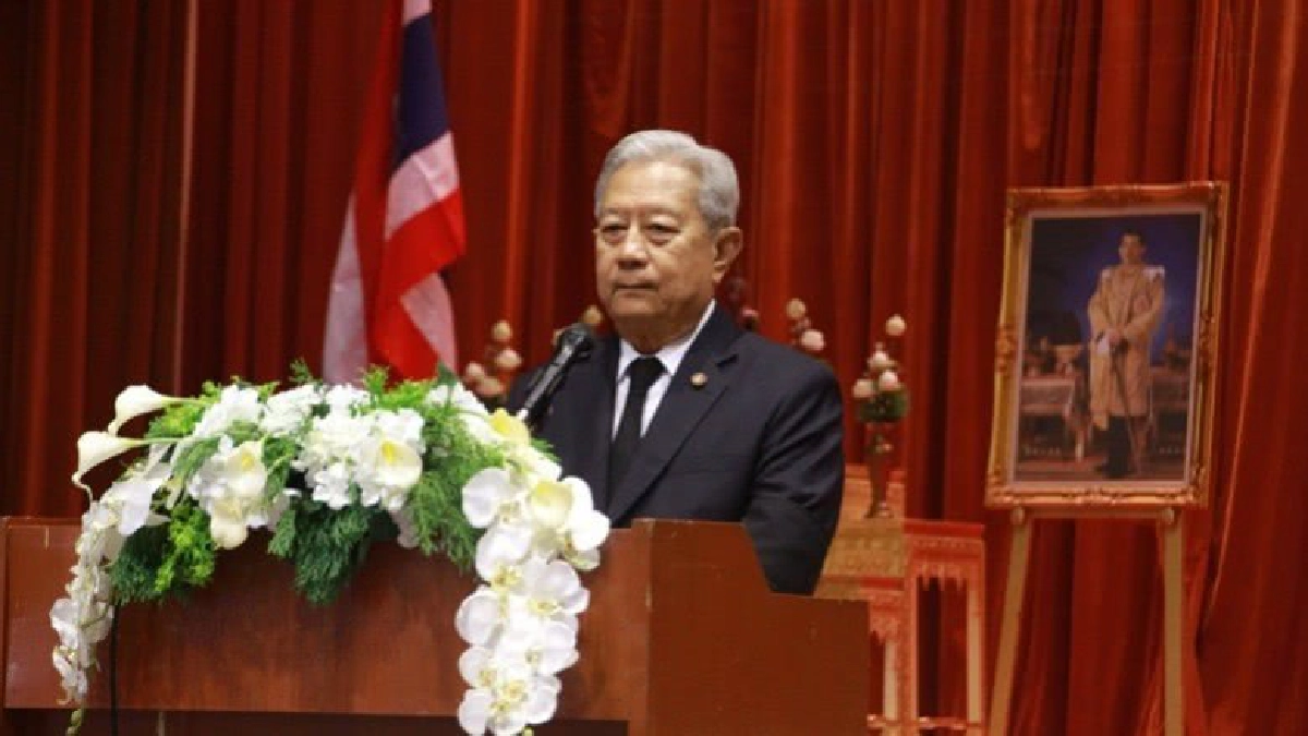 ครูต้องยึดหลักพอเพียงกู้หนี้เท่าที่จำเป็น