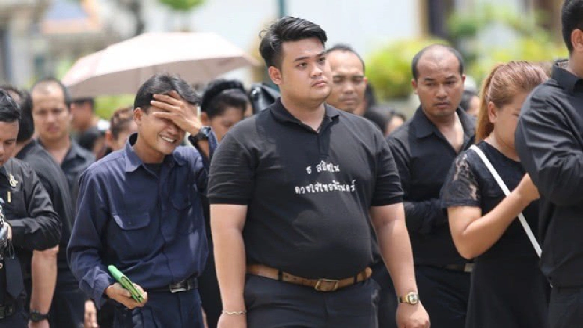 มาด้วยความรักในหลวงรัชกาลที่ 9 ไม่มีเหตุผลอื่น มาด้วยความรักในหลวงรัชกาลที่ 9 ไม่มีเหตุผลอื่น