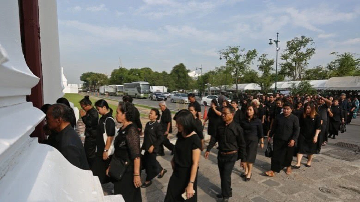 รวม 315 วัน มีประชาชนกราบพระบรมศพ 10,556,186 คน