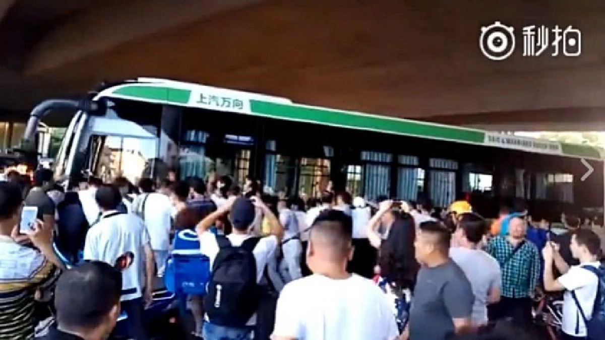 1ชีวิตรอดเพราะพลังสามัคคี 1ชีวิตรอดเพราะพลังสามัคคี