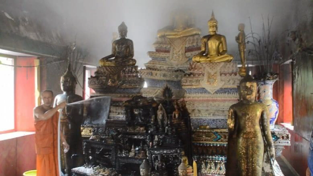 ไฟไหม้โบสถ์เผาพระประธานอายุกว่า500ปีสมัยกรุงศรี ไฟไหม้โบสถ์เผาพระประธานอายุกว่า500ปีสมัยกรุงศรี
