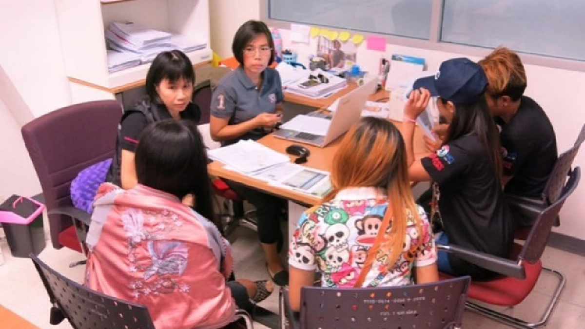 “สาวโคโยตี้”ร้อง“ปคม.”ถูกผู้ดูแลนำเด็กไปค้าประเวณี “สาวโคโยตี้”ร้อง“ปคม.”ถูกผู้ดูแลนำเด็กไปค้าประเวณี