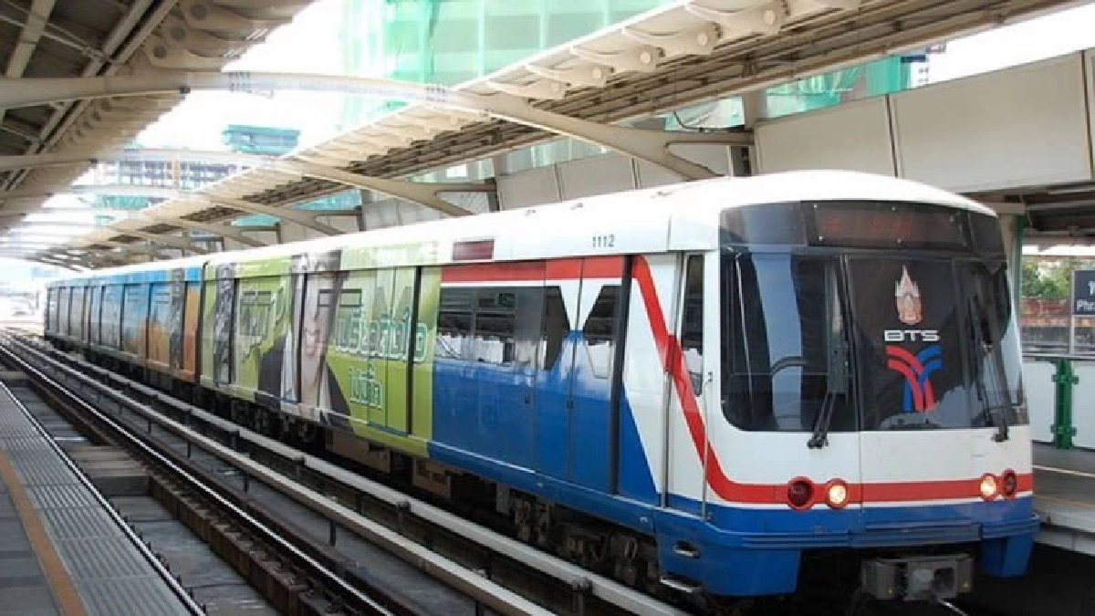 ฟรีรถไฟฟ้าช่วงถวายพระเพลิงพระบรมศพ ฟรีรถไฟฟ้าช่วงถวายพระเพลิงพระบรมศพ