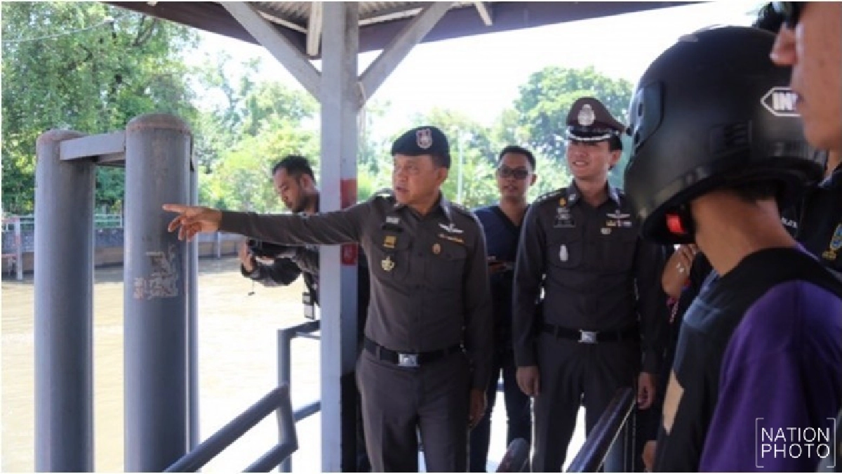 รวบ 2 โจ๋ยิงหนุ่มบุรีรัมย์ดับคาแยกเสรีไทย รวบ 2 โจ๋ยิงหนุ่มบุรีรัมย์ดับคาแยกเสรีไทย