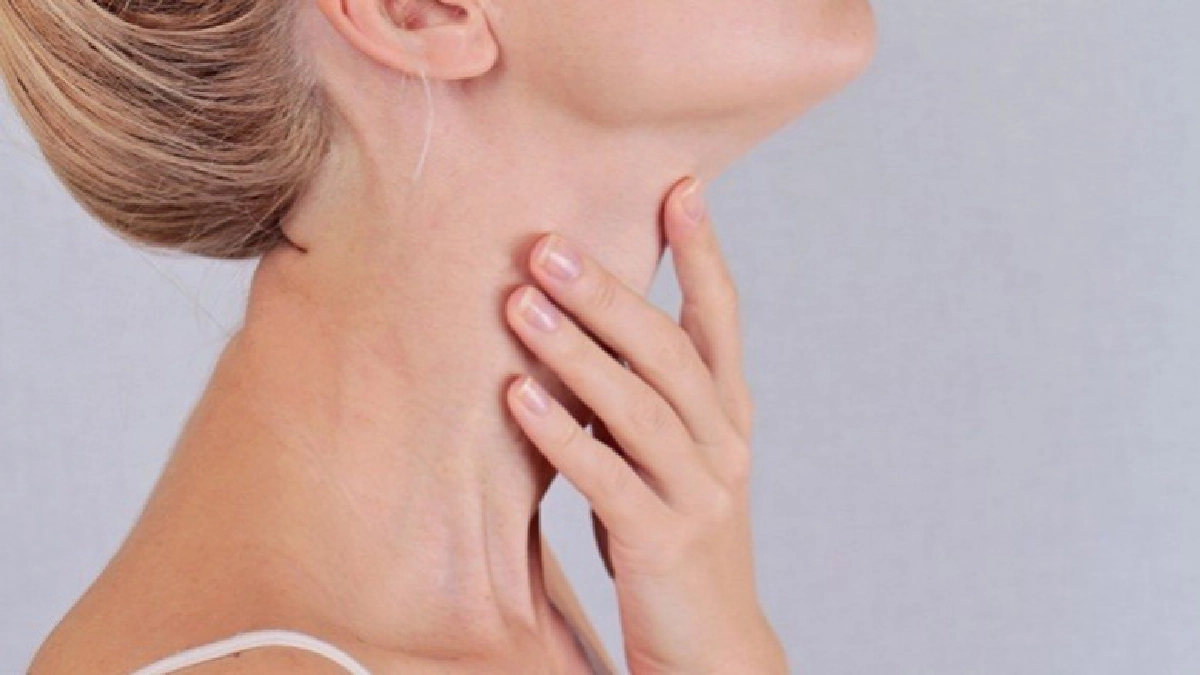 เช็คด่วน!!ผมร่วงมาก สัญญาณเตือนโรคไทรอยด์