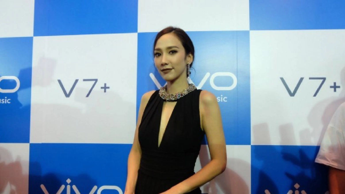 ‘อั้ม’รับชอบไลฟ์ แต่ดูๆไปเหมือนคนบ้า !! ‘อั้ม’รับชอบไลฟ์ แต่ดูๆไปเหมือนคนบ้า !!