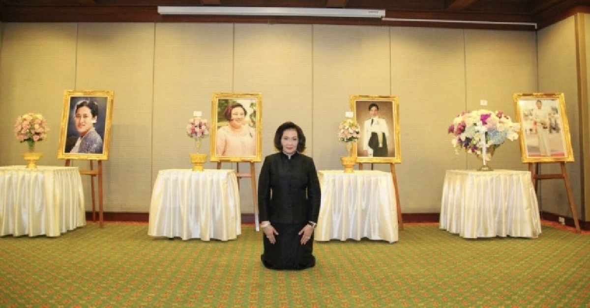“คุณหญิงปัทมา” ปลื้มปีติดอกไม้ 4 พระองค์ “คุณหญิงปัทมา” ปลื้มปีติดอกไม้ 4 พระองค์