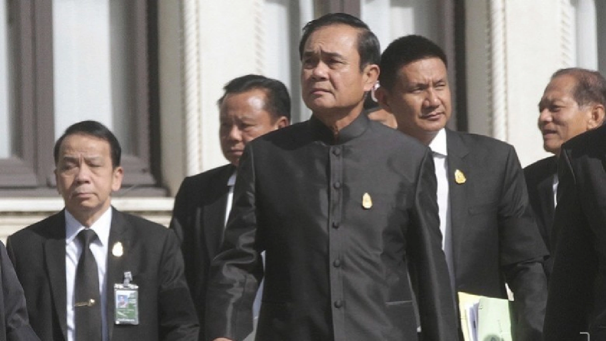 "บิ๊กตู่" เผยรู้ที่พัก "ปู" ซ่อนตัวแล้ว "บิ๊กตู่" เผยรู้ที่พัก "ปู" ซ่อนตัวแล้ว