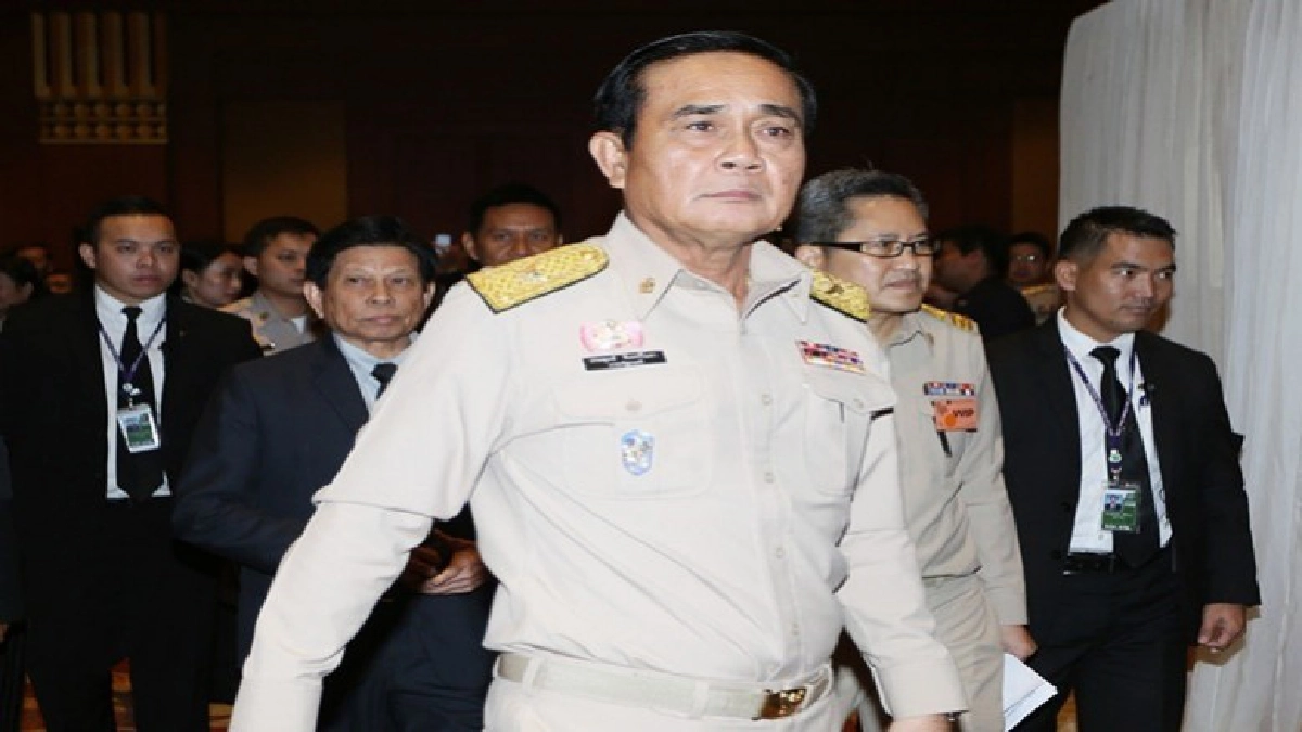 นายกฯโยนวิปสามฝ่ายชี้ขาดพ.ร.ป.กสม.ขัดรธน.หรือไม่่