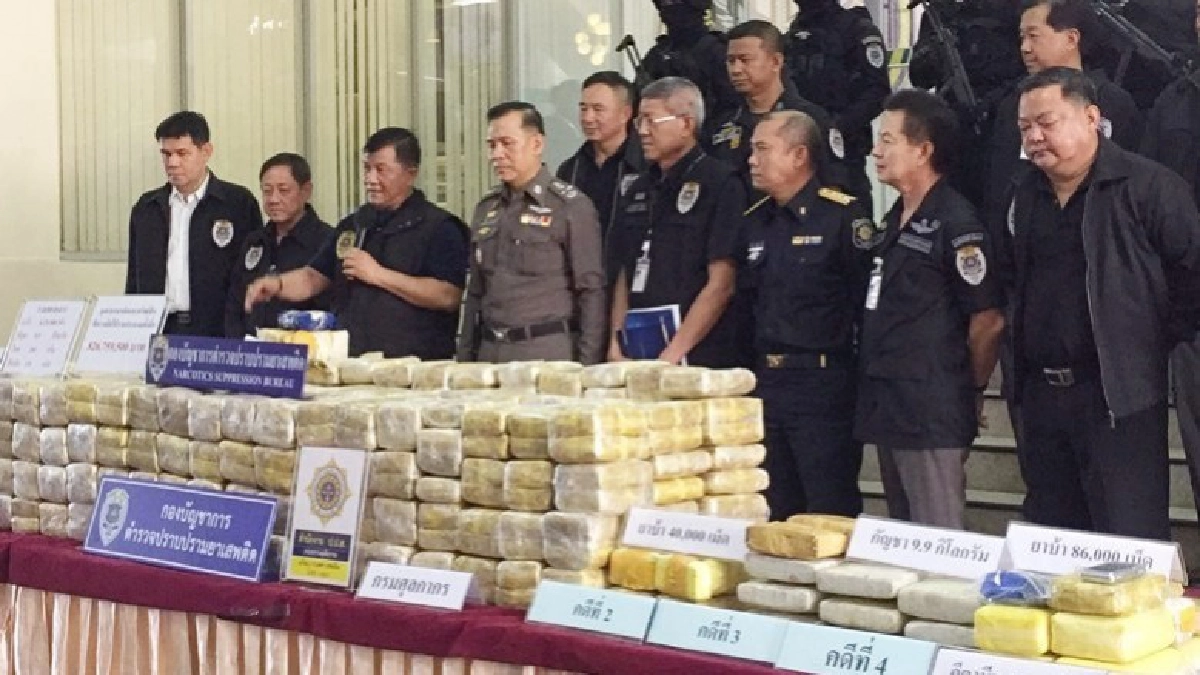 รอง ผบ.ตร.แถลงจับยาบ้า4ล้านเม็ดมูลค่ากว่า800ล้านบาท 