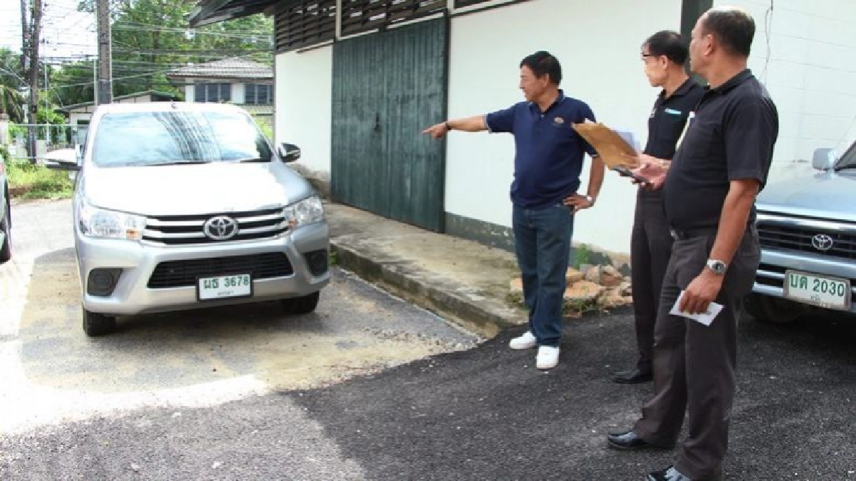 ตร.ยึดรถกระบะต้องสงสัยอุ้มฆ่าวัยรุ่น17ปี ตร.ยึดรถกระบะต้องสงสัยอุ้มฆ่าวัยรุ่น17ปี