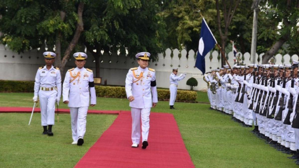 พิธีส่งมอบงาน ผบ.ทร. 