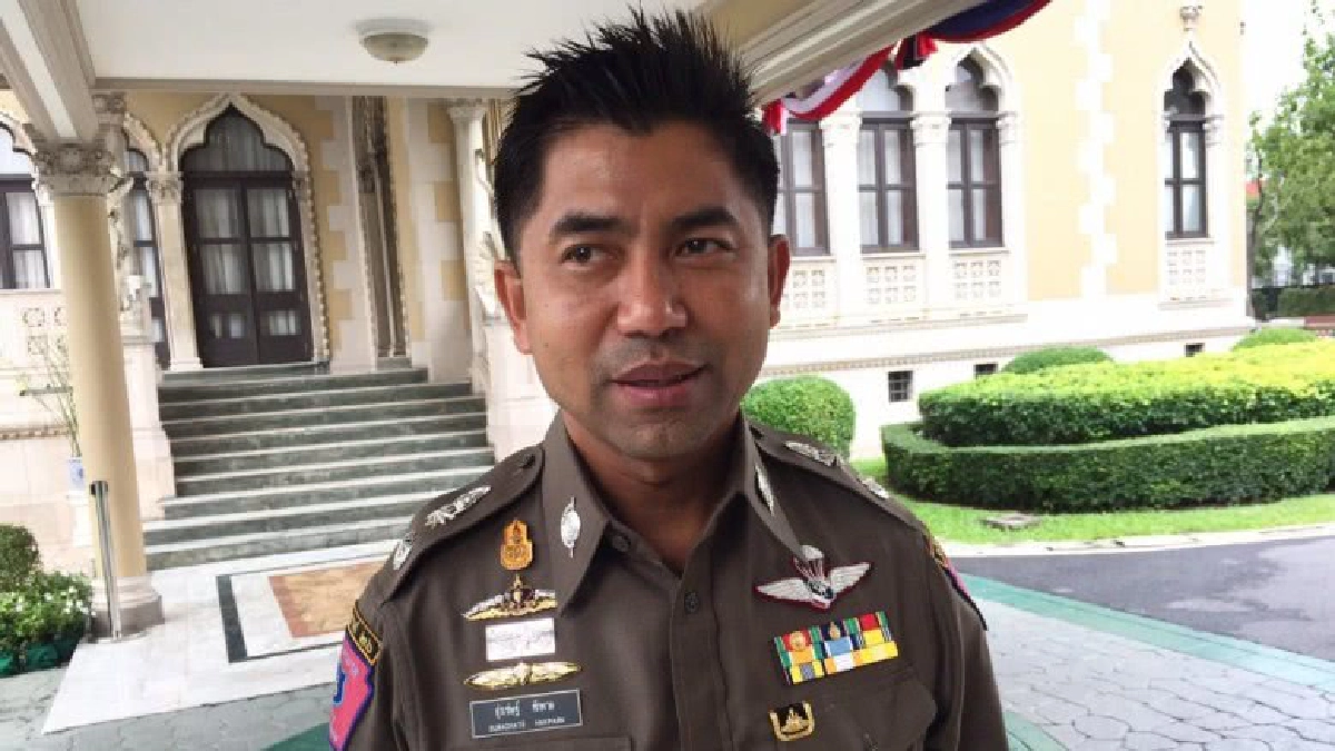 'โจ๊ก หวานเจี๊ยบ' ไม่ห่วง บ.ทัวร์เอกชนแจ้งความลูกน้อง 'โจ๊ก หวานเจี๊ยบ' ไม่ห่วง บ.ทัวร์เอกชนแจ้งความลูกน้อง