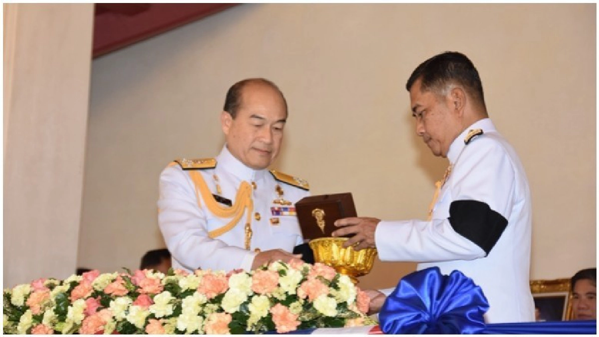 "ผบ.ทร.คนใหม่"เผยเตรียมกำลังพลจัดพระราชพิธีถวายพระเพลิงฯ "ผบ.ทร.คนใหม่"เผยเตรียมกำลังพลจัดพระราชพิธีถวายพระเพลิงฯ