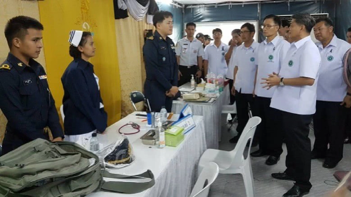 จัดทีมแพทย์ดูแลปชช.กราบพระบรมศพ 24 ชม.