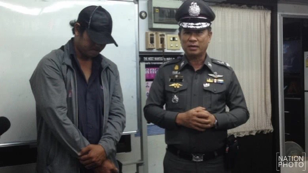 รวบหนุ่มตระเวนฉกกล้องตามบูธจัดงาน รวบหนุ่มตระเวนฉกกล้องตามบูธจัดงาน