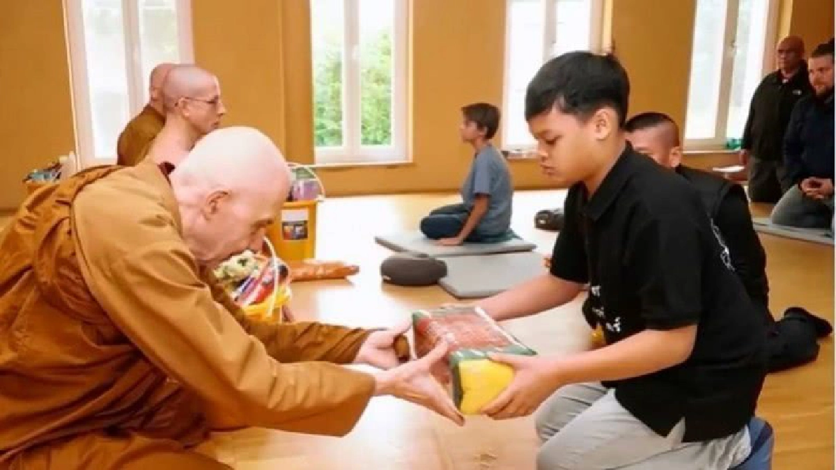 ‘พระองค์เจ้าทีปังกรรัศมีโชติ’ ทรงร่วมบำเพ็ญประโยชน์ ‘จิตอาสา’ ‘พระองค์เจ้าทีปังกรรัศมีโชติ’ ทรงร่วมบำเพ็ญประโยชน์ ‘จิตอาสา’