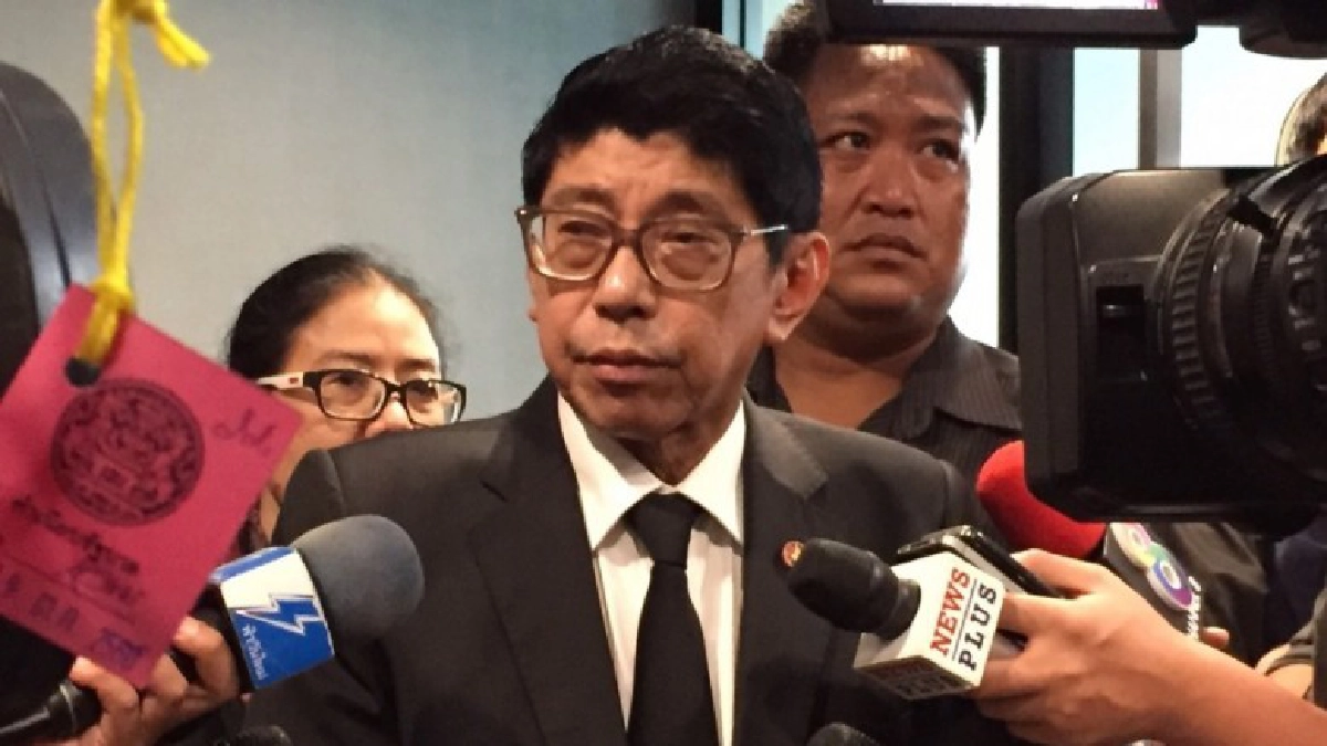 วิษณุ" ขอให้ "พรรคการเมือง" อดกลั้น ผ่านเดือนนี้ไปก่อน วิษณุ" ขอให้ "พรรคการเมือง" อดกลั้น ผ่านเดือนนี้ไปก่อน
