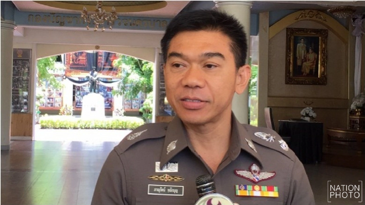 รอง ผบก,น.5 รับขับรถไปอรัญฯ ไม่ยืนยัน'ยิ่งลักษณ์'นั่งในรถ รอง ผบก,น.5 รับขับรถไปอรัญฯ ไม่ยืนยัน'ยิ่งลักษณ์'นั่งในรถ