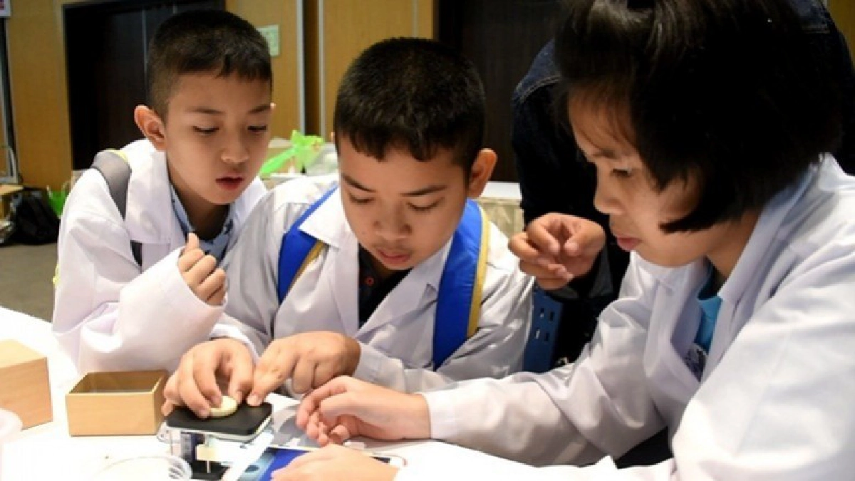 วิทย์สุดสนุกรับปิดเทอมให้น้องประถมปลาย