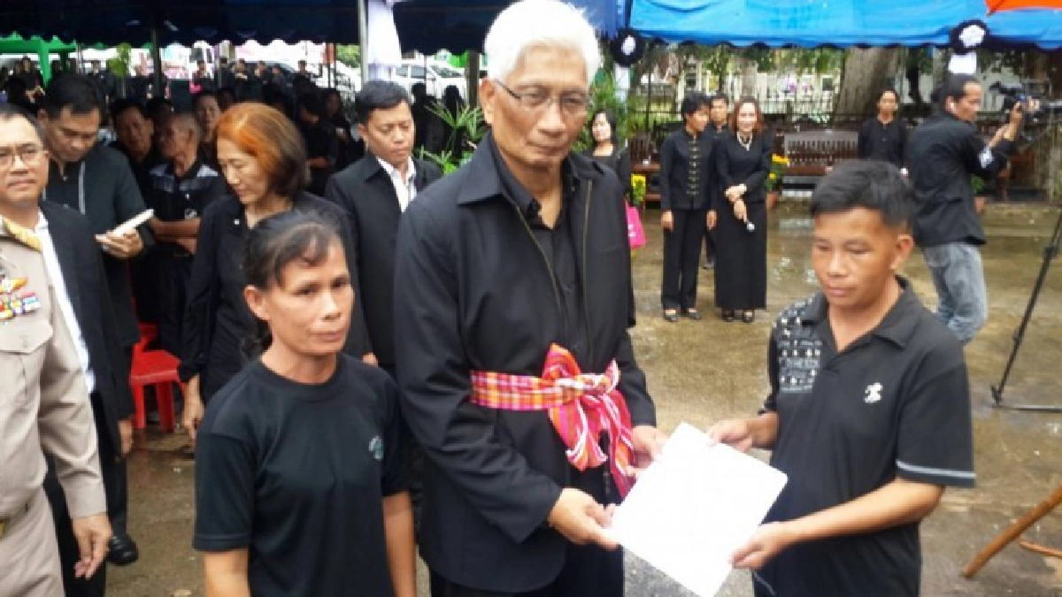 สุดซวย โดนขโมยข้อมูลบัตรปชช.ทำบัตรรูดปื๊ด