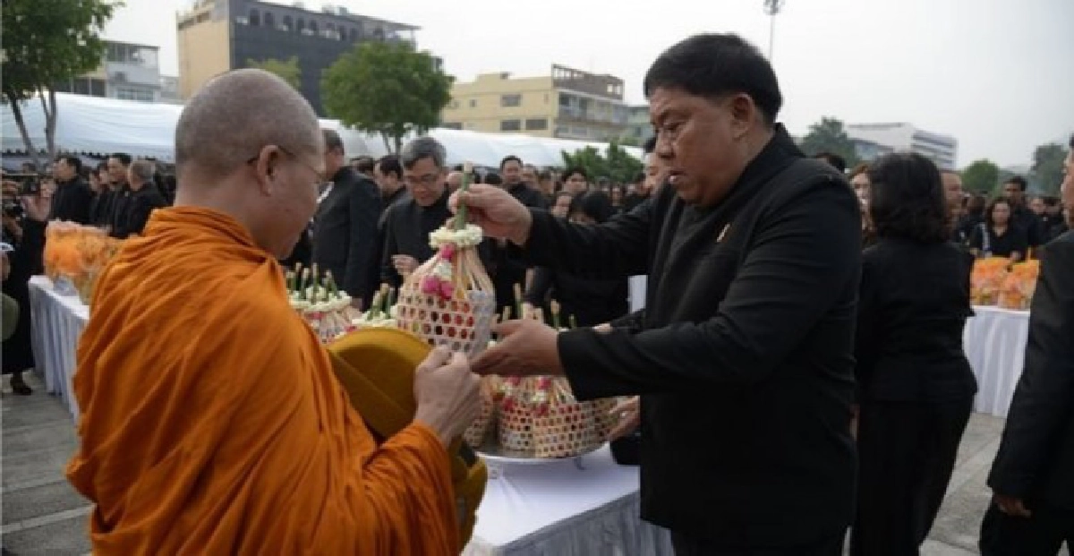 กทม.จัดพิธีบำเพ็ญกุศลถวายพระราชกุศลครบรอบ 1 ปี วันสวรรคต ร.9