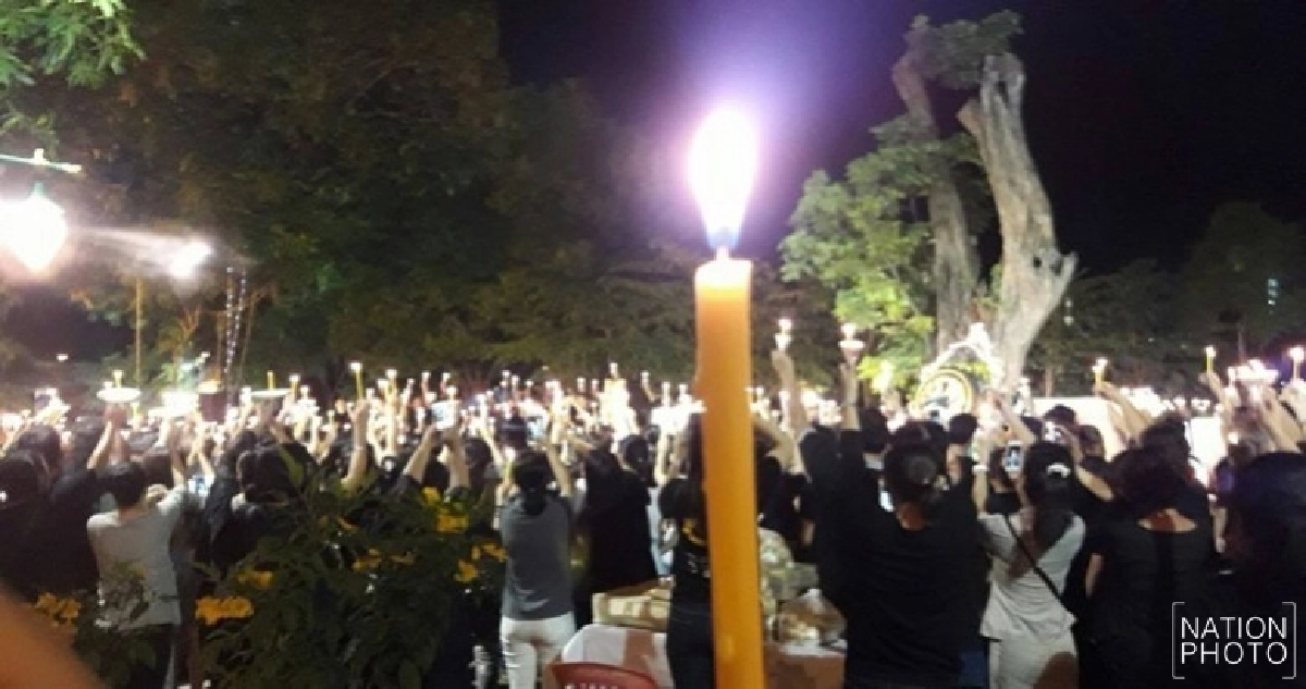 พิษณุโลกจุดเทียนรำลึก ‘ในหลวงรัชกาลที่ 9’ พิษณุโลกจุดเทียนรำลึก ‘ในหลวงรัชกาลที่ 9’