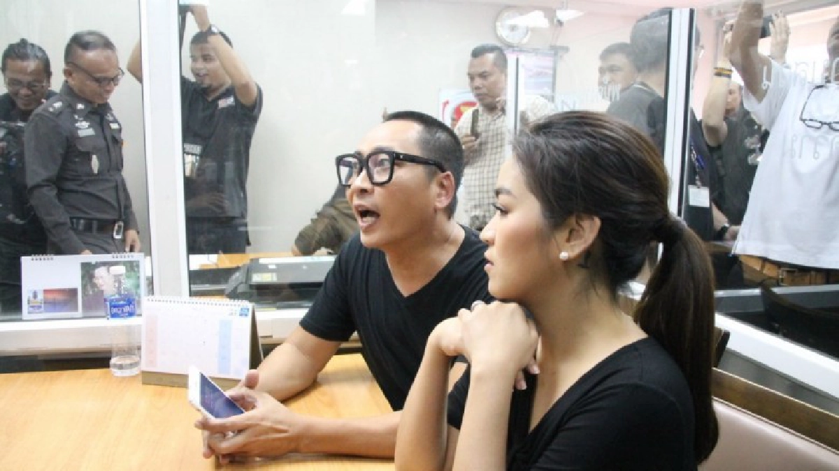  รวบแล้ว!! ชายแปลกหน้าบุกบ้าน “เปิ้ล นาคร” 