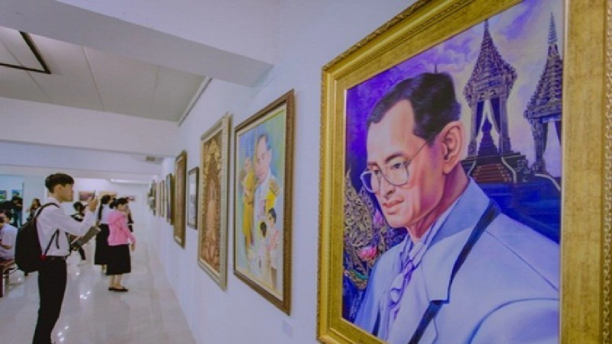 ชวนชมนิทรรศการ "ร้อยรวมใจถวายพระราชาผู้ทรงธรรม" ชวนชมนิทรรศการ "ร้อยรวมใจถวายพระราชาผู้ทรงธรรม"