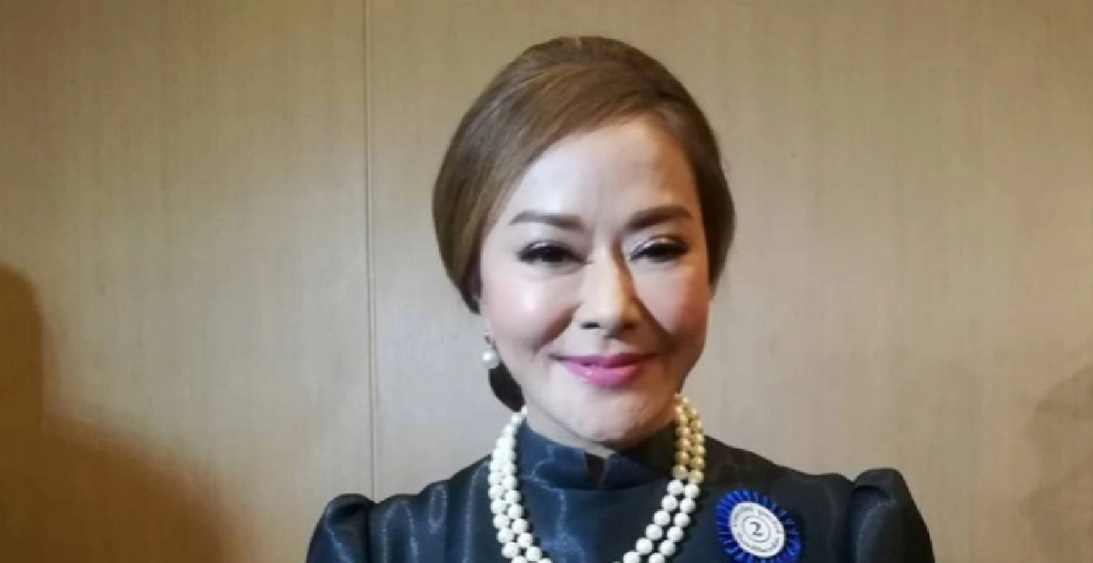 'จิ๊ก' อธิษฐานขอพบ 'ในหลวง รัชกาลที่9' ทุกชาติ (คลิป) 'จิ๊ก' อธิษฐานขอพบ 'ในหลวง รัชกาลที่9' ทุกชาติ (คลิป)