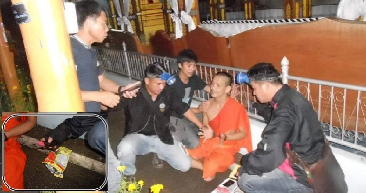 พระค้ายา!!จับคาผ้าเหลืองพร้อมของกลางยาบ้า200เม็ด