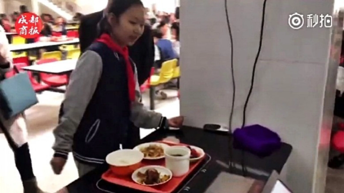 (คลิป) โรงอาหารยุค 4.0 (คลิป) โรงอาหารยุค 4.0