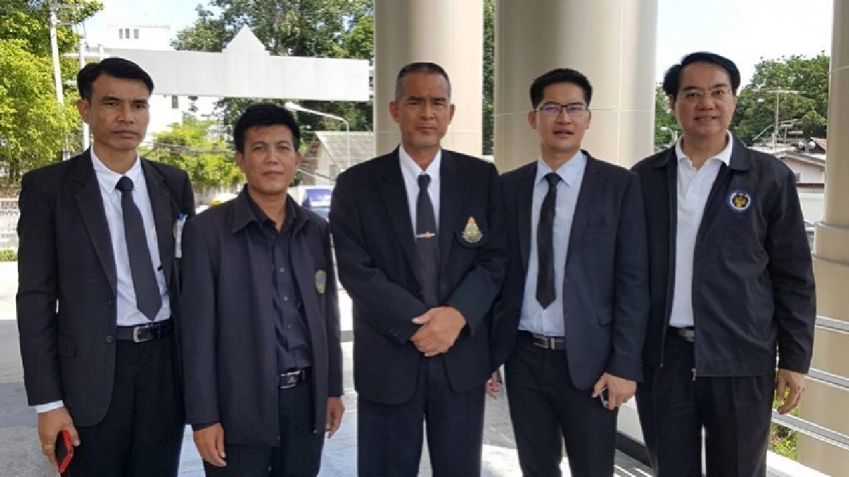 "อดีตรองผู้ว่าฯอุบลฯ"ขึ้นศาลปฏิเสธสู้คดีย้ายครูไม่เป็นธรรม "อดีตรองผู้ว่าฯอุบลฯ"ขึ้นศาลปฏิเสธสู้คดีย้ายครูไม่เป็นธรรม